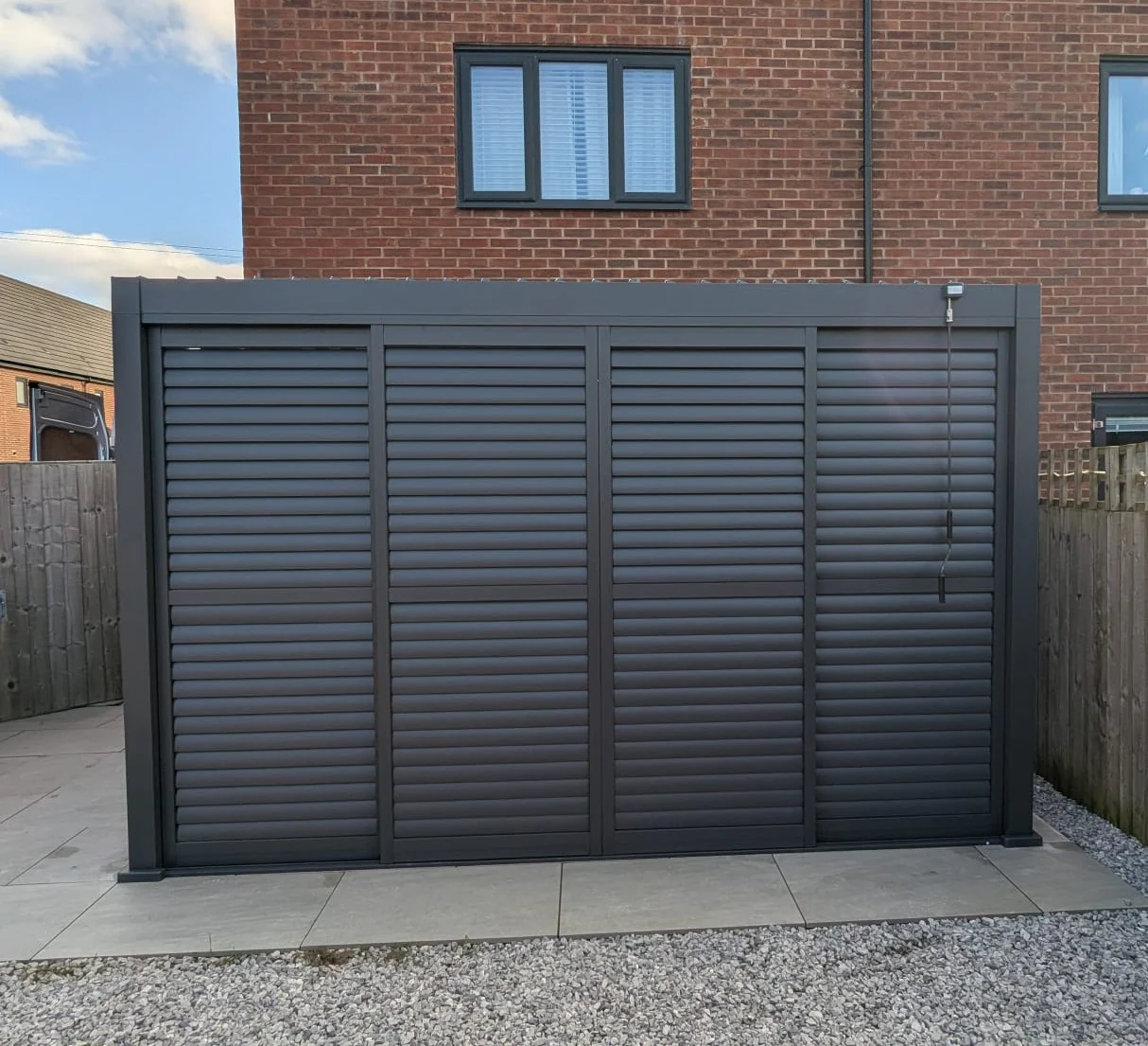 4m Aluminium Shuttered Louvre Sliding Door | LuxShade™ 3x4 Compatible - Image 3