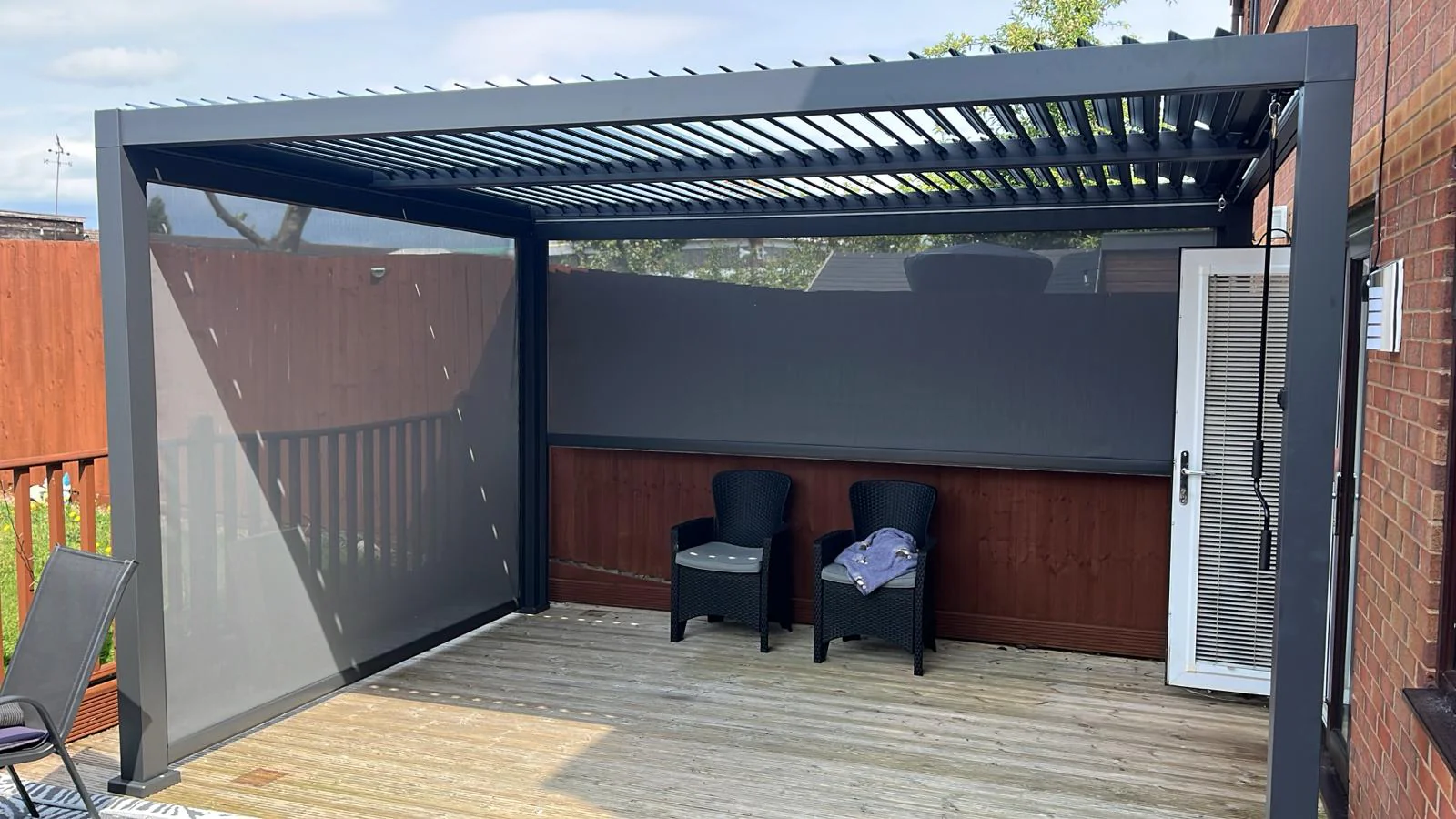4m Retractable Privacy Windscreen Blind | LuxShade™ 3x4M Compatible - Image 4