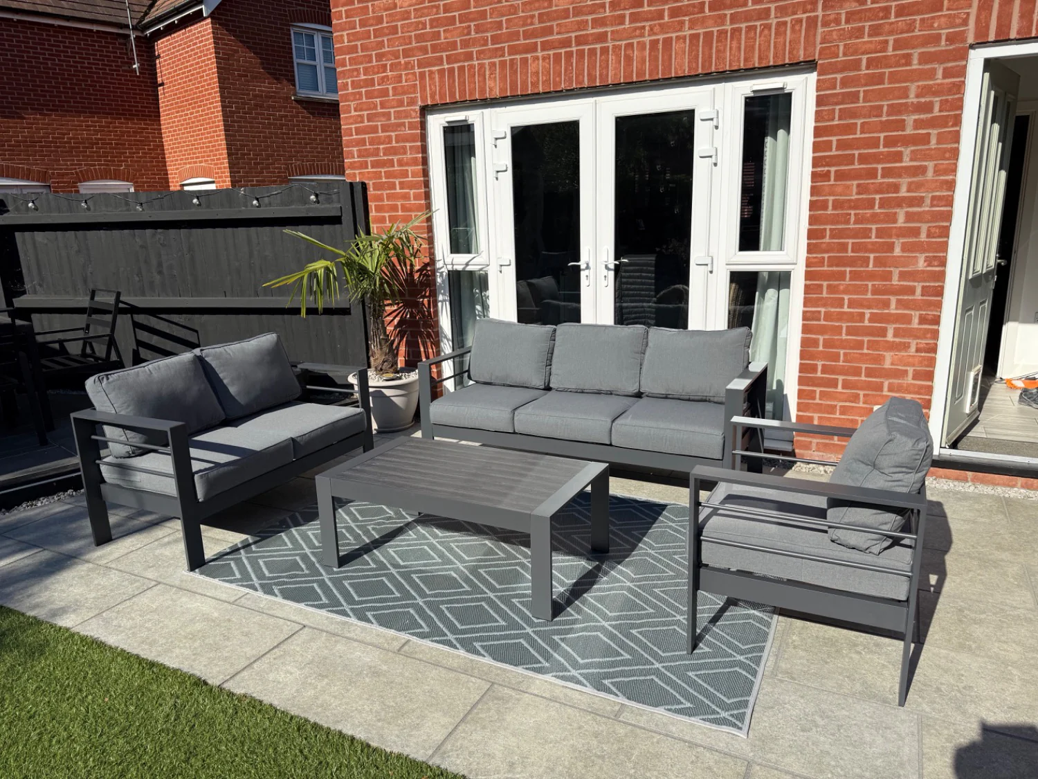 Aluminium 4-Piece Garden Furniture Set – 6 Seater Lounge (3+2+1) – Grey - Image 4
