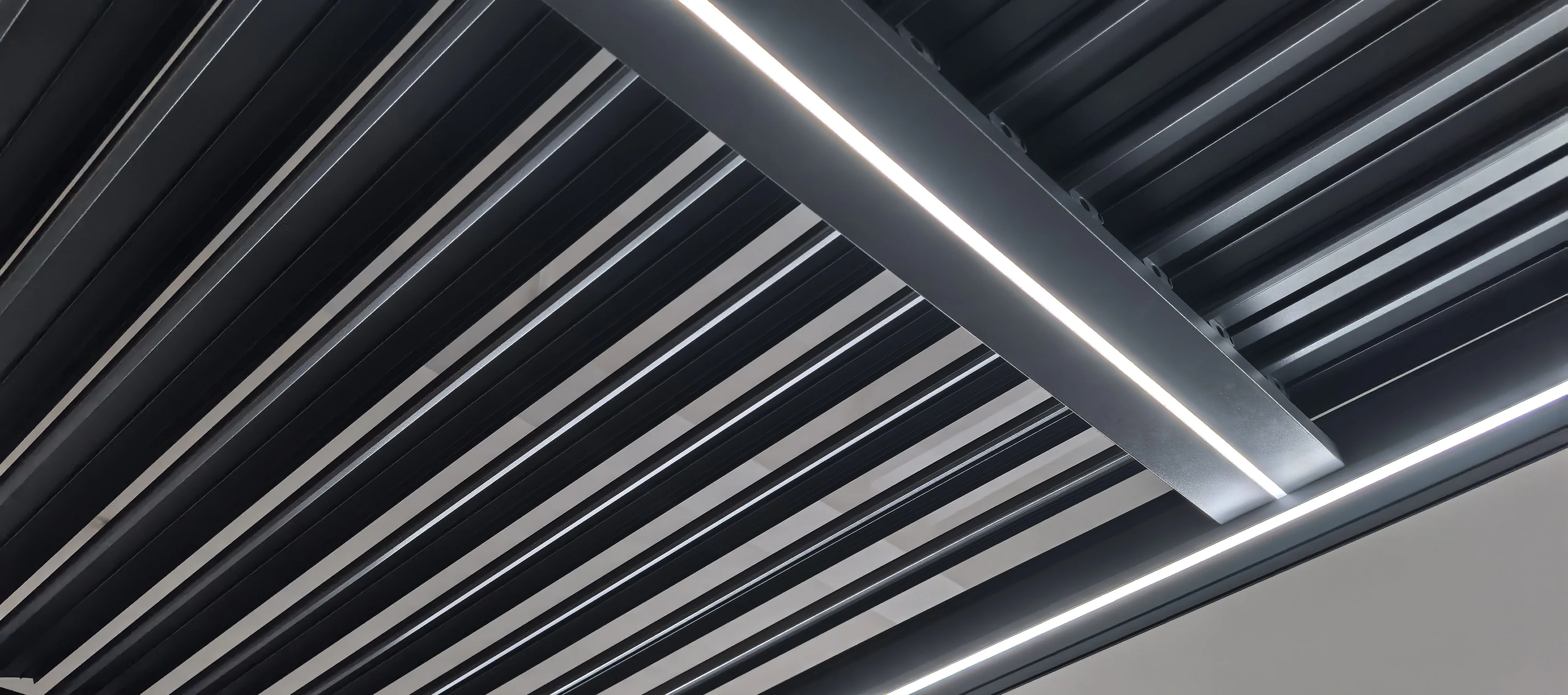 SplitZone™ 3×4m Grey Aluminium Pergola with LEDs, Mid-Beam Louvred Roof - Image 19