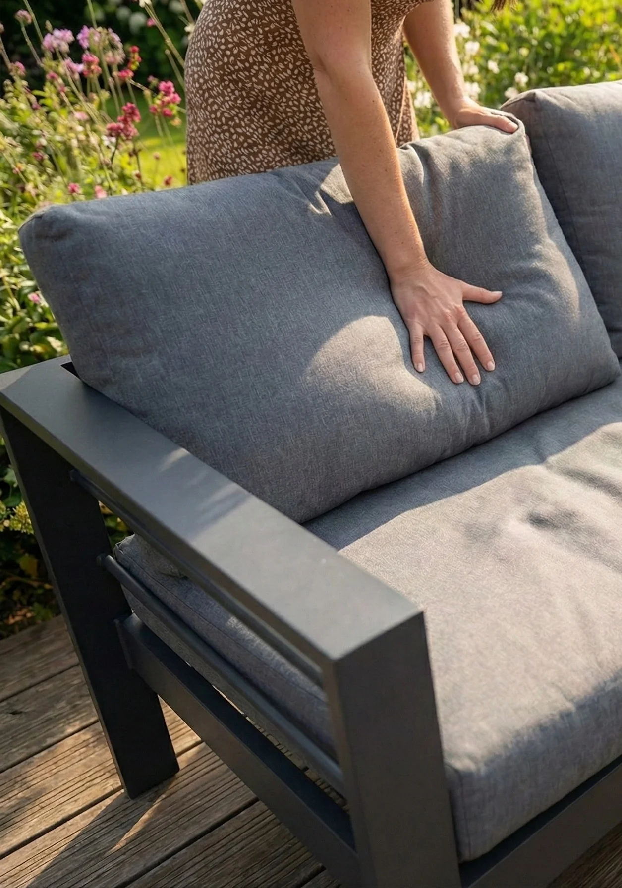 Aluminium 4-Piece Garden Furniture Set – 6 Seater Lounge (3+2+1) – Grey - Image 3