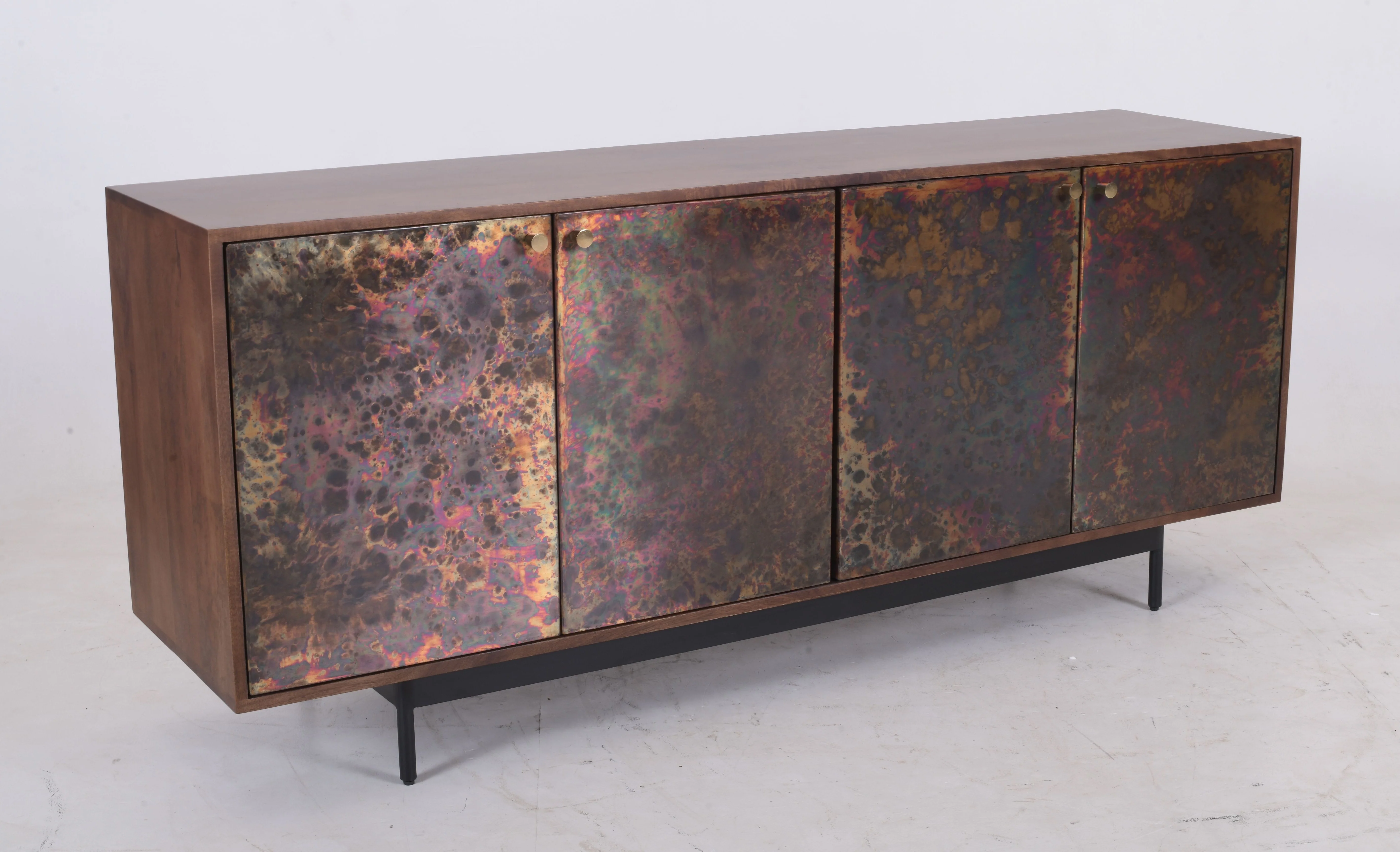 Handcrafted Reactive Patina Metal 4-Door Mango Wood Sideboard (180 cm) - Image 5