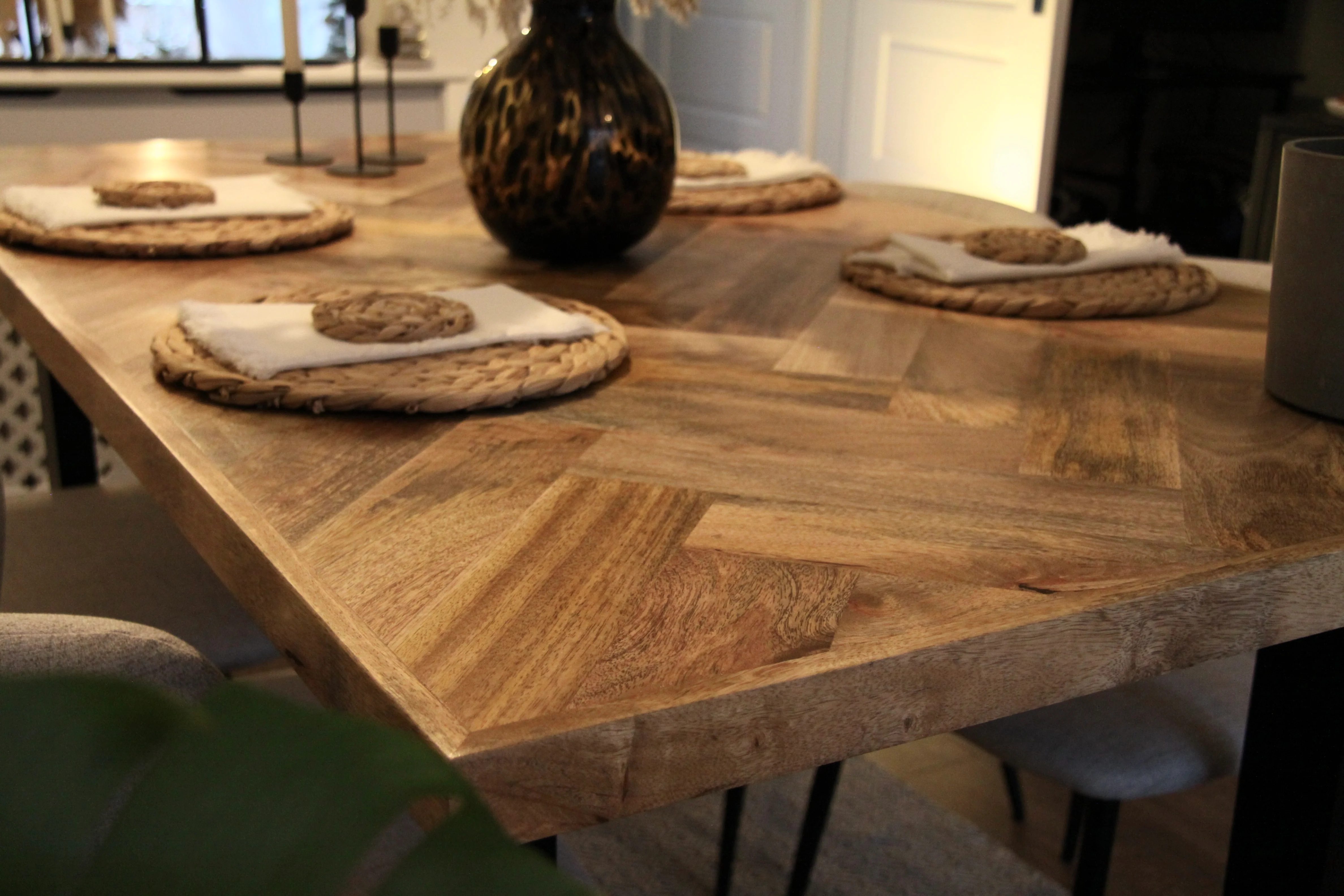 Rectangle Solid Wood Dining Table Herringbone with Spider Base 180cms - Image 5